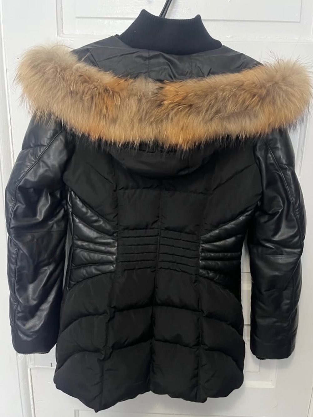 DANIER Black Down Puffer Jacket with Real Raccoon Fur Hood - Picture 2 of 9